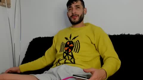 yulian 2811 online show from 12.22.24