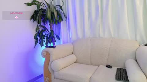Snapshot of yuliethpetite chatting on 07.13.26 yuliethpetite online show from 07.13.26