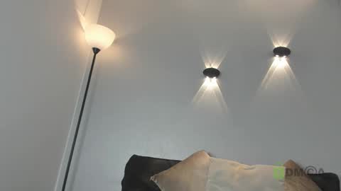 Snapshot of yulievans chatting on 12.30.24 yulievans online show from 12.30.24