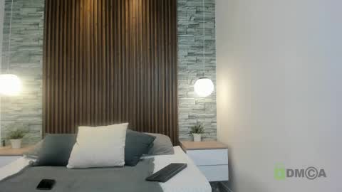 Snapshot of yulievans chatting on 12.31.24 yulievans online show from 12.31.24