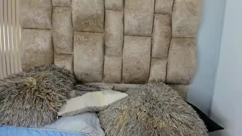 Snapshot of yulievans chatting on 03.06.25 yulievans online show from 03.06.25