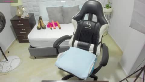 Y U L I T Z A online show from 11.06.25