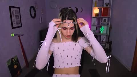 Yumeliko online show from 10.18.25