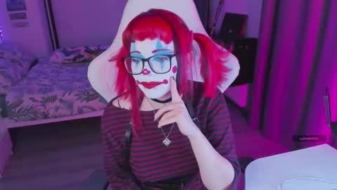 Snapshot of yumi_youkai chatting on 10.11.25 Yumi 3 online show from 10.11.25