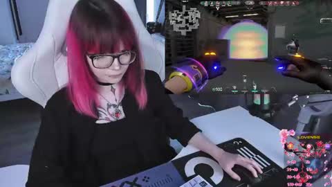 Snapshot of yumi_youkai chatting on 06.18.26 Yumi 3 online show from 06.18.26