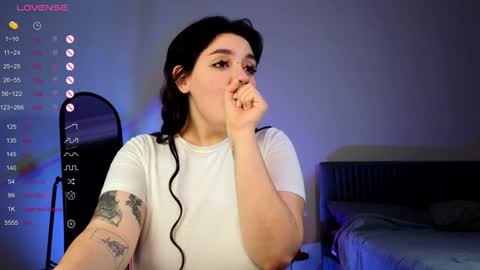 Snapshot of yumiyammy chatting on 12.18.24 YumemiyaYumi online show from 12.18.24