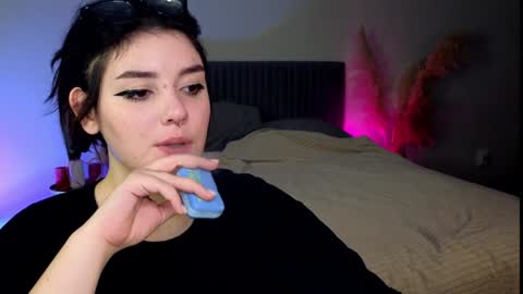 Snapshot of yumiyammy chatting on 01.01.25 YumemiyaYumi online show from 01.01.25