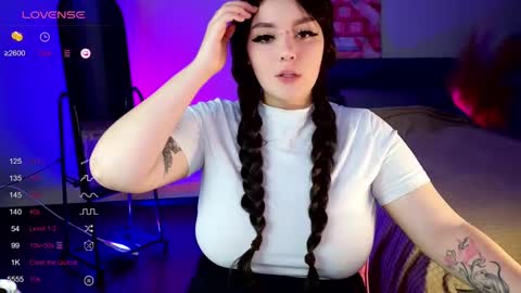 Snapshot of yumiyammy chatting on 02.07.25 YumemiyaYumi online show from 02.07.25