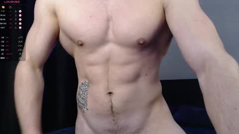 Snapshot of yummmy_dick_ chatting on 04.14.26 STUD online show from 04.14.26