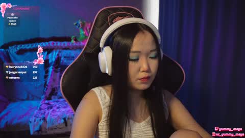 Snapshot of yummy_maya chatting on 02.08.25 Chimi online show from 02.08.25