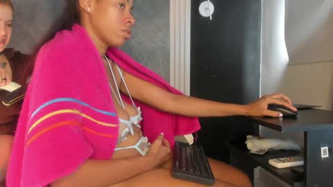 Yummyduo online show from 01.25.25