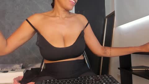 Yummyduo online show from 02.06.25