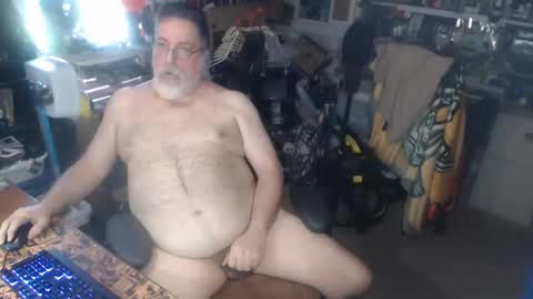 Snapshot of yummyflguy chatting on 04.10.26 yummyflguy online show from 04.10.26