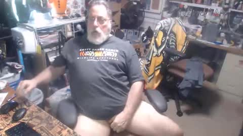 Snapshot of yummyflguy chatting on 04.13.26 yummyflguy online show from 04.13.26