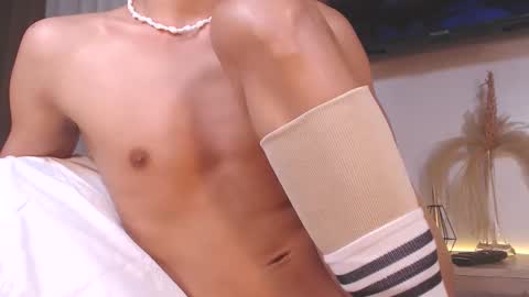 Justine online show from 09.22.25