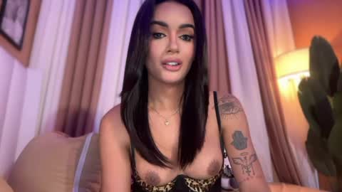 Goddes Renalyn online show from 04.18.26