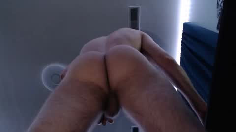 Snapshot of yummytwunk chatting on 11.26.25 yummytwunk online show from 11.26.25