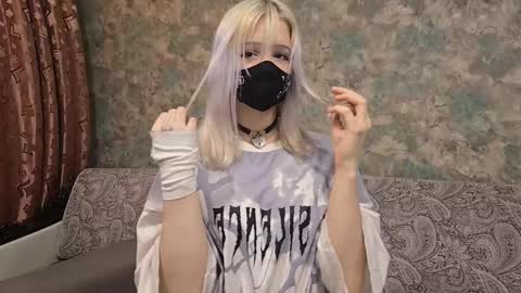 Snapshot of yunakiss chatting on 02.15.26 Yuna online show from 02.15.26