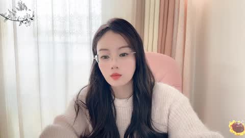 Snapshot of yuner0715 chatting on 12.10.24 YunEr online show from 12.10.24