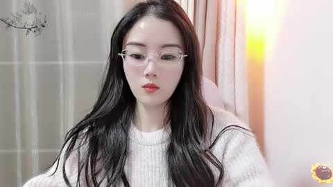 Snapshot of yuner0715 chatting on 12.16.24 YunEr online show from 12.16.24