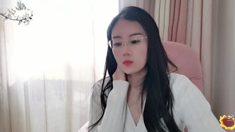 Snapshot of yuner0715 chatting on 12.22.24 YunEr online show from 12.22.24