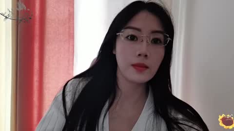 Snapshot of yuner0715 chatting on 12.25.24 YunEr online show from 12.25.24