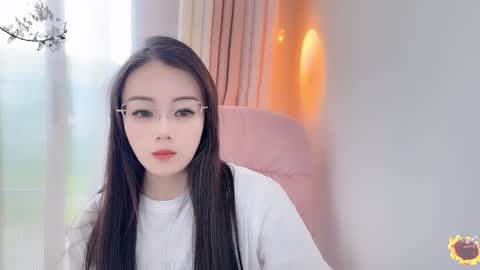 Snapshot of yuner0715 chatting on 01.12.25 YunEr online show from 01.12.25