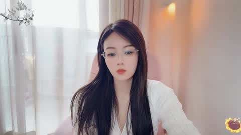 Snapshot of yuner0715 chatting on 01.22.25 YunEr online show from 01.22.25