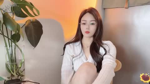 Snapshot of yuner0715 chatting on 02.21.25 YunEr online show from 02.21.25
