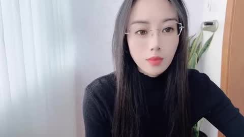 Snapshot of yuner0715 chatting on 10.16.25 YunEr online show from 10.16.25