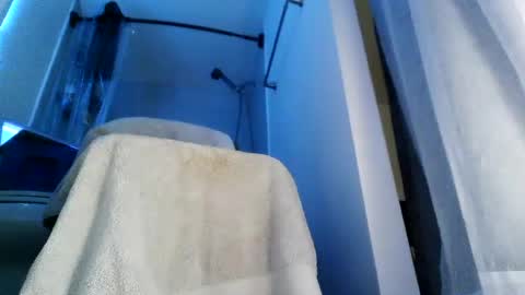 yung3587 online show from 12.11.24