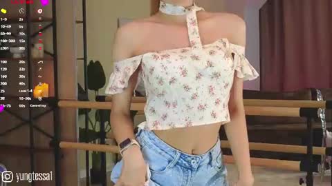 Snapshot of yungtessa chatting on 07.10.26 Tessa online show from 07.10.26