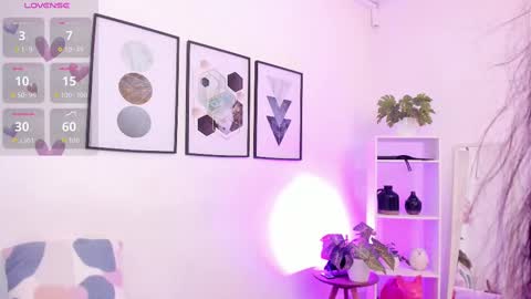 Yunna online show from 09.10.25