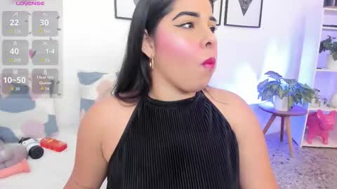 Yunna online show from 10.21.25