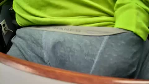 Snapshot of yuppers1234 chatting on 12.05.25 yuppers1234 online show from 12.05.25