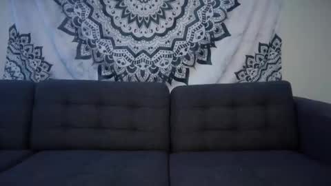 yurdreams_22 online show from 12.17.25