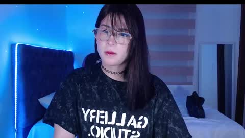 Yuri Stars online show from 02.09.25