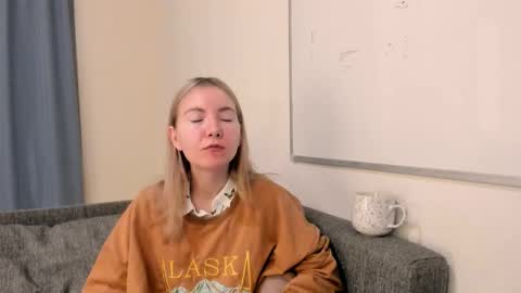 Alesia online show from 12.18.25