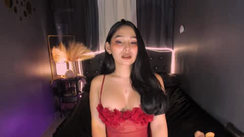 Snapshot of yuriefoster chatting on 12.28.24 Yurie online show from 12.28.24
