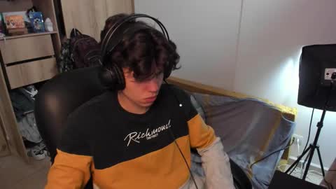 yurii_moody online show from 10.12.25