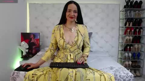    2  online show from 10.21.25