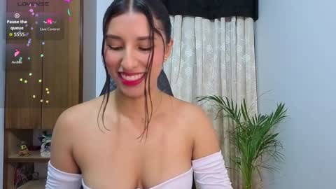 yuzii Im new to these pages so I hope you guys are kind to me. online show from 03.18.26