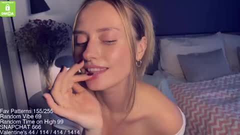 Snapshot of yvie_ chatting on 02.14.25 The Queen Bitch of the United Kingdom online show from 02.14.25