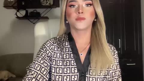 Miss Cali online show from 12.11.24