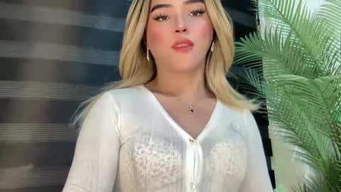 Miss Cali online show from 02.22.25