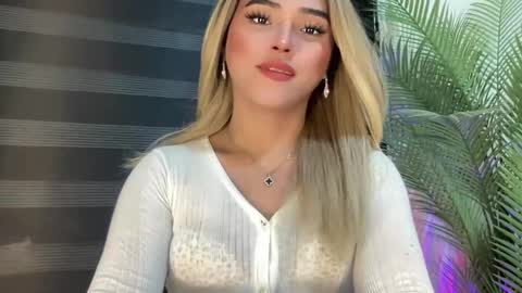 Miss Cali online show from 02.22.25