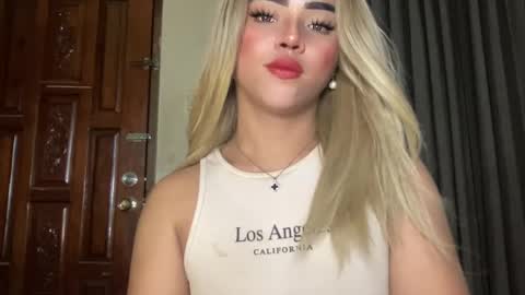 Miss Cali online show from 03.11.25