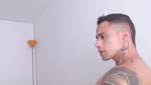 Snapshot of zac_colleng07 chatting on 02.18.25 Zac Colleng online show from 02.18.25