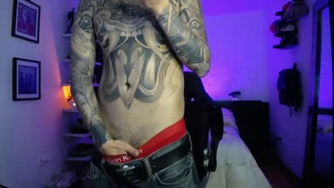 zac_muller1 online show from 02.15.26