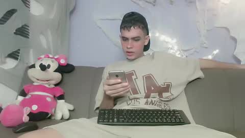 ZACARIAS online show from 10.28.25